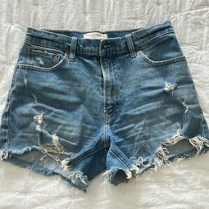 Abercrombie Denim 4" Mom Shorts-  High Rise size 28